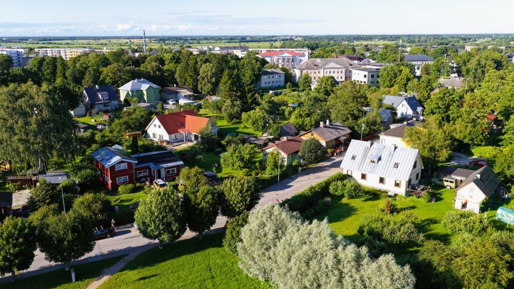 DJI_20260729184314_0028_D-2048x1152.jpg